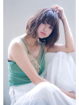 ラべリー 池袋(LOVELEY) ナチュラルダスティベージュ☆ゆるふわ外ハネボブ【池袋】