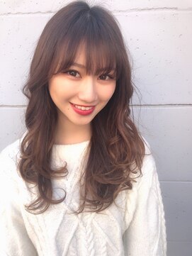 アローラ 三軒茶屋(Allora) 20代30代40代大人可愛い小顔ひし形くびれラウンドCカーブカット