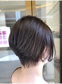 くびれ前下がりショートボブ【千葉】