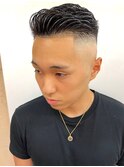 スキンフェード アップバング ビジネス アイロンパーマ
