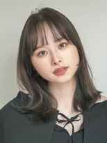 コア 銀座(COA) ダークカラーでも軽さのある抜け感ロブ