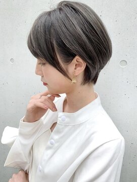 トルネード(TORNADO) 大人ショート 丸みマッシュ 垢抜けハイライトカラー A628