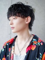 ライラ(Lyla)&nbsp;色気漂うツイストスパイラルマッシュウルフ