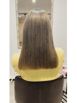 チルバイヘアーガーデンミルクティ(Chillbyhairgardenmilktea)&nbsp;ホワイトグレージュ