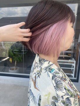 ナンバー 竪町(number+) 20代30代大人可愛いインナーカラー耳掛けロブヘアペールピンク