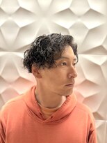 銀座マツナガ 浅草店&nbsp;オシャレメンズスタイル前髪なしツーブロ刈り上げ波巻きパーマ