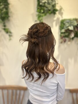 ニーナ 三軒茶屋(nina) カチモリハーフアップ