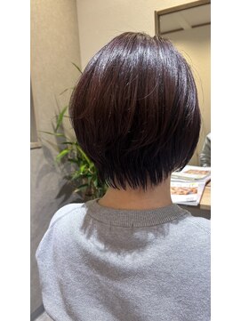 ジョワイユヘアーデザイン(Joyeux) joyeuxショートヘア／ナチュラルバイオレット【盛本彩乃】