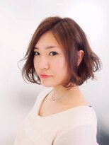 ミチ(michi)&nbsp;大人のかわいらしさ　揺れ動くボブ