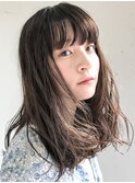 学生限定　伸ばしかけのミディアムに可愛いゆるめパーマをかける