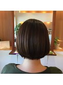 ツヤ髪前下がりストレートボブ
