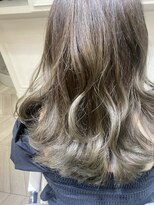 エル(EL by green)&nbsp;(akiko)シルバーハイライトグラデーションカラー