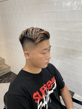メリケンバーバーショップ フクオカ(MERICAN BARBERSHOP FUK) かき上げヘアショートレイアーくせ毛風パーマコンマヘアS9