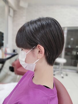 クオリス 赤塚店(QUALIS) 大人キレイ20代30代40代黒髪前下がりショートボブ丸みショート◎