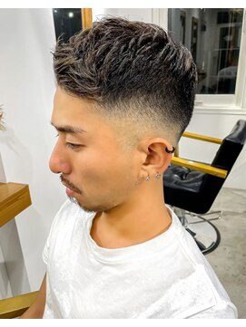 ローレル(Laurel) Laurel心斎橋○岩原基典○フェード○ショート