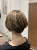 ショートボブ