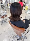 くびれミディアムスタイル