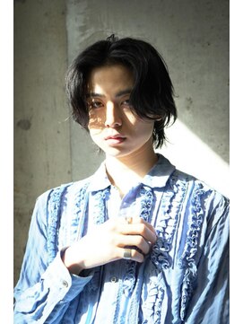 キュー(Cue_) 無造作ウルフセンターパート×メンズパーマ