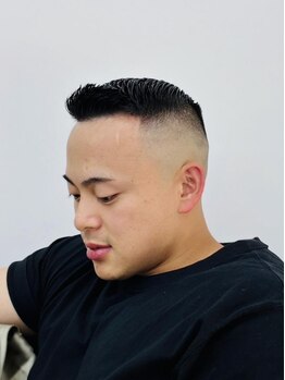 キングコング バーバーショップ バイ アルバレス(KING KONG BARBERSHOP by ALVAREZ)の写真/《メンズスタイルに深く幅広く対応◎》骨格・髪質・クセを見極め、再現性の高いカットで朝のセットが楽々！