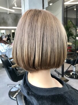 エイト 池袋店(EIGHT ikebukuro) イルミナで作るベージュ