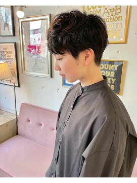 リタ(LITA) 【LITA】刈り上げショート×パーマ　＊岸岡