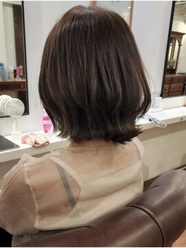 インビテーション(invitation) グレージュ