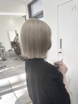 ループ(LOOP) 切りっぱなしと透明感