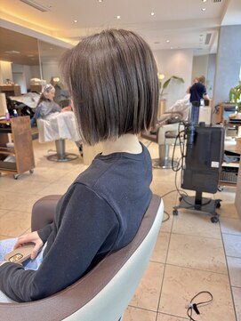 ノディス(NODISS) 前下がりぷつんボブ