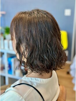 フランクス(FRANK'S)の写真/ダメージを最小限に抑え、ダメージレスで柔らか質感を叶えるパーマ♪毎朝のスタイリングも楽に◎