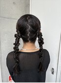 タイトツインヘア