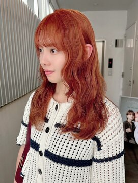 ネオリーブ クーロ(Neolive curro) 小顔ハッシュレイヤー×ハイトーンオレンジ[横浜/ブリーチ]