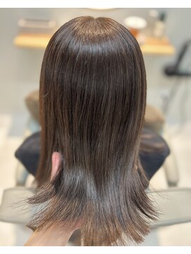 ウチコ 平尾店(u.chi.ko_si) 白髪ぼかしナチュラルブラウン