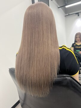 バズ サッポロ バイ フィーネ(BuzZ sapporo by Fi-Ne) シルキーベージュ