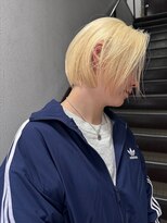 パーク(PAAQ)&nbsp;金髪／抜きっぱなしブリーチ／ショートボブ