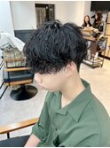 マッシュ波巻きスパイラルツイスト フェザーパーマ MEN’S HAIR