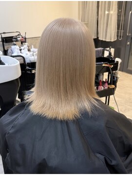 ミルクティーベージュカラー