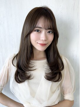 プラチナ(PLATINA) レイヤーカット顔周りミディアムレイヤーハッシュカット表参道