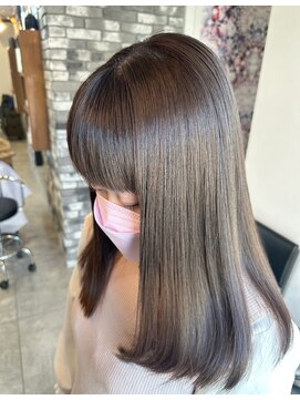 プリームヘアーホワイト(Pleame hair WHITE) オリーブベージュ