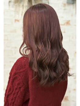 アカイトビラ ヘアケアサロン(AKAI TOBIRA Hair Care Salon)の写真/大多数のお客様がカラーを選ぶ程の高技術☆高発色でダメージレス［白髪ぼかしハイライト/インナーカラー］