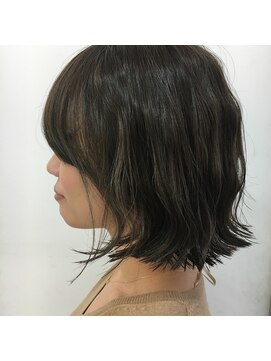 イザワ ヘアメイクサロン(izawa) 切りっぱなしボブ