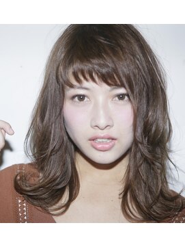 アピッシュ シーナ 海老名店(apish ciena) ＊ミルキーベージュ×愛されハネカールミディ♪