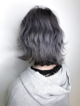 ジーナ(XENA) シルバーグレーホワイトグラデーション！