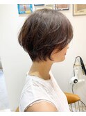 大人かわいいミルクティーベージュ丸みショート