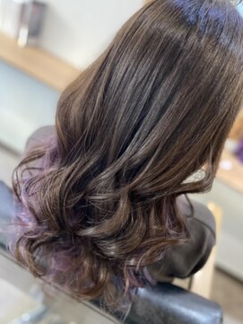 ラビス クローバー(Lovis clover) ラベンダー モカブラウン インナーカラー くびれヘア