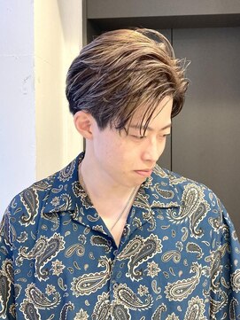 ペイジバイネオリーブ 吉祥寺店(Paige by Neolive) メンズハイライト/ベージュ/センターパート/吉祥寺