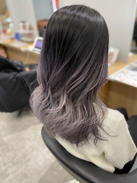 アヴァンス 京橋店(AVANCE) グラデーション