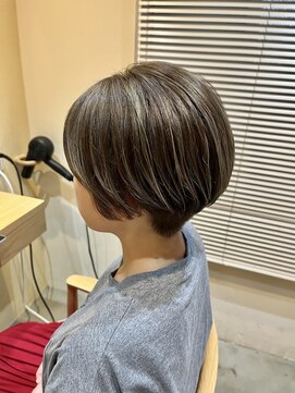 ソウスシア(SOURCE cia) 大人くびれショート×ハイライトカラー【佐藤和弥】