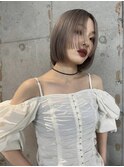 シルバーベージュ ボブ