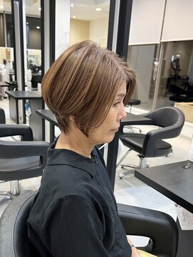 ハウオリ(Hau'oli) 白髪ぼかし/白髪ぼかしハイライト/脱白髪染め/白髪染め/透明感