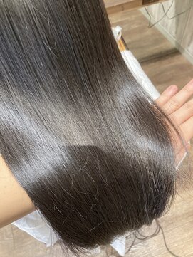 ユーリカ リチェルコ 四天王寺前夕陽ケ丘店 縮毛矯正/酸性ストレート